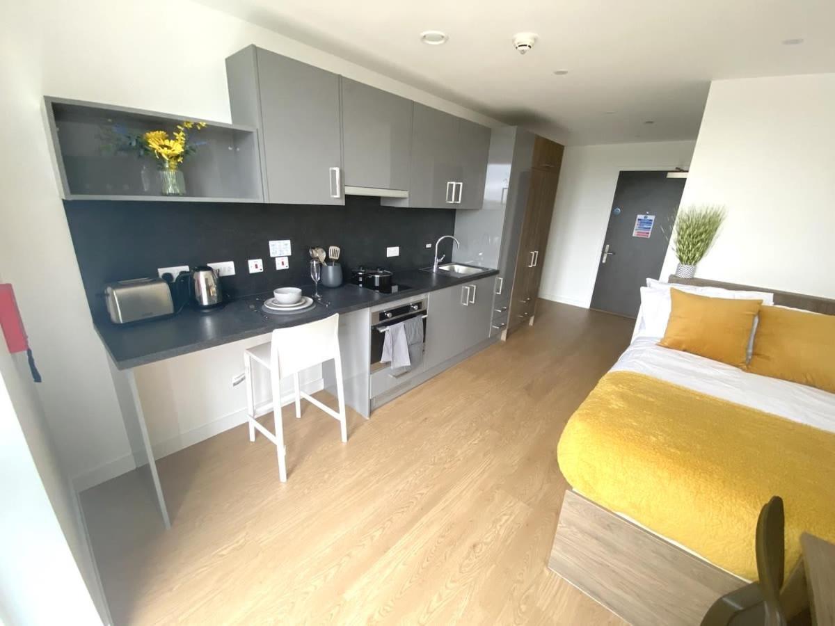 Apartamento For Students Only The Oaks In Coventry Exterior foto